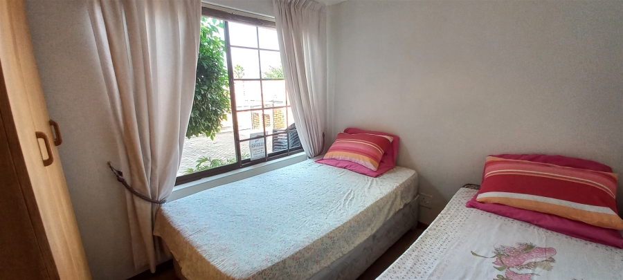 5 Bedroom Property for Sale in Bonnievale Western Cape